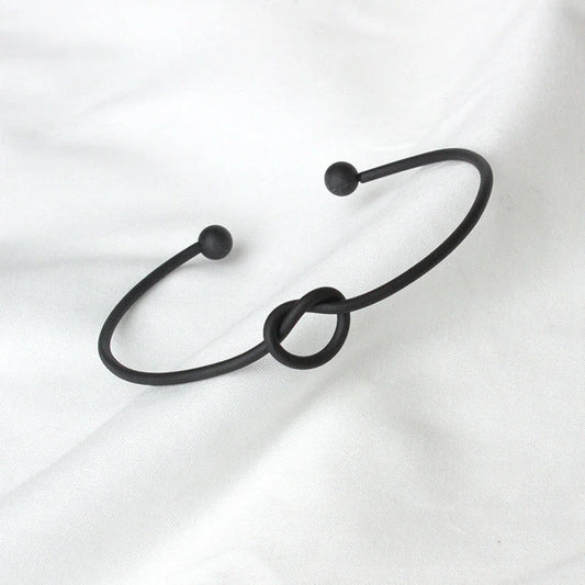 Elegant Knot O-Type Metal Openwork Bracelet with unique design for stylish women