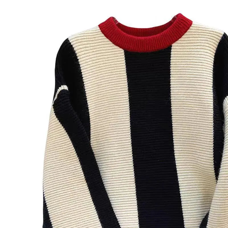 Women's striped cashmere sweater in contrasting colours with round neckline