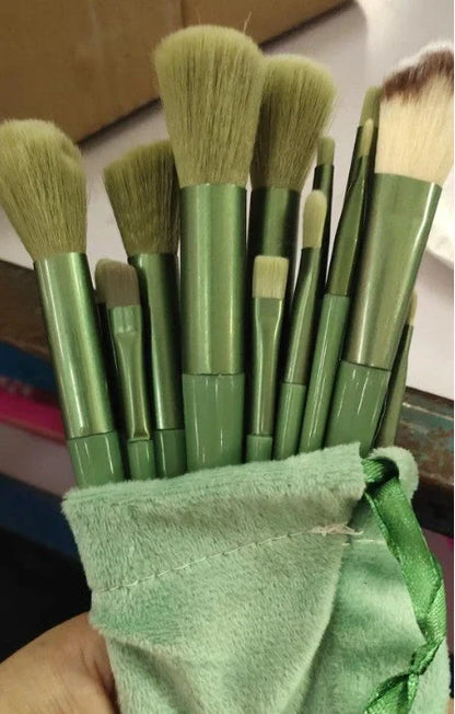 13-piece makeup brush set with soft artificial fibers for gentle application