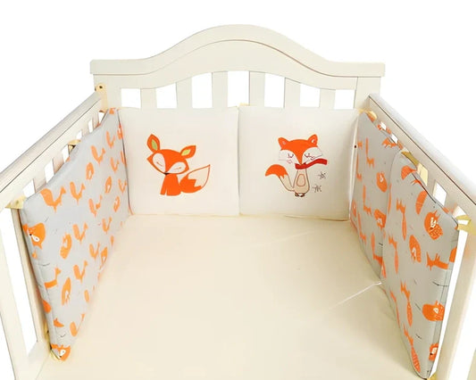 Six 30x30cm cotton baby bed protection panels with hard cotton filling arranged around crib