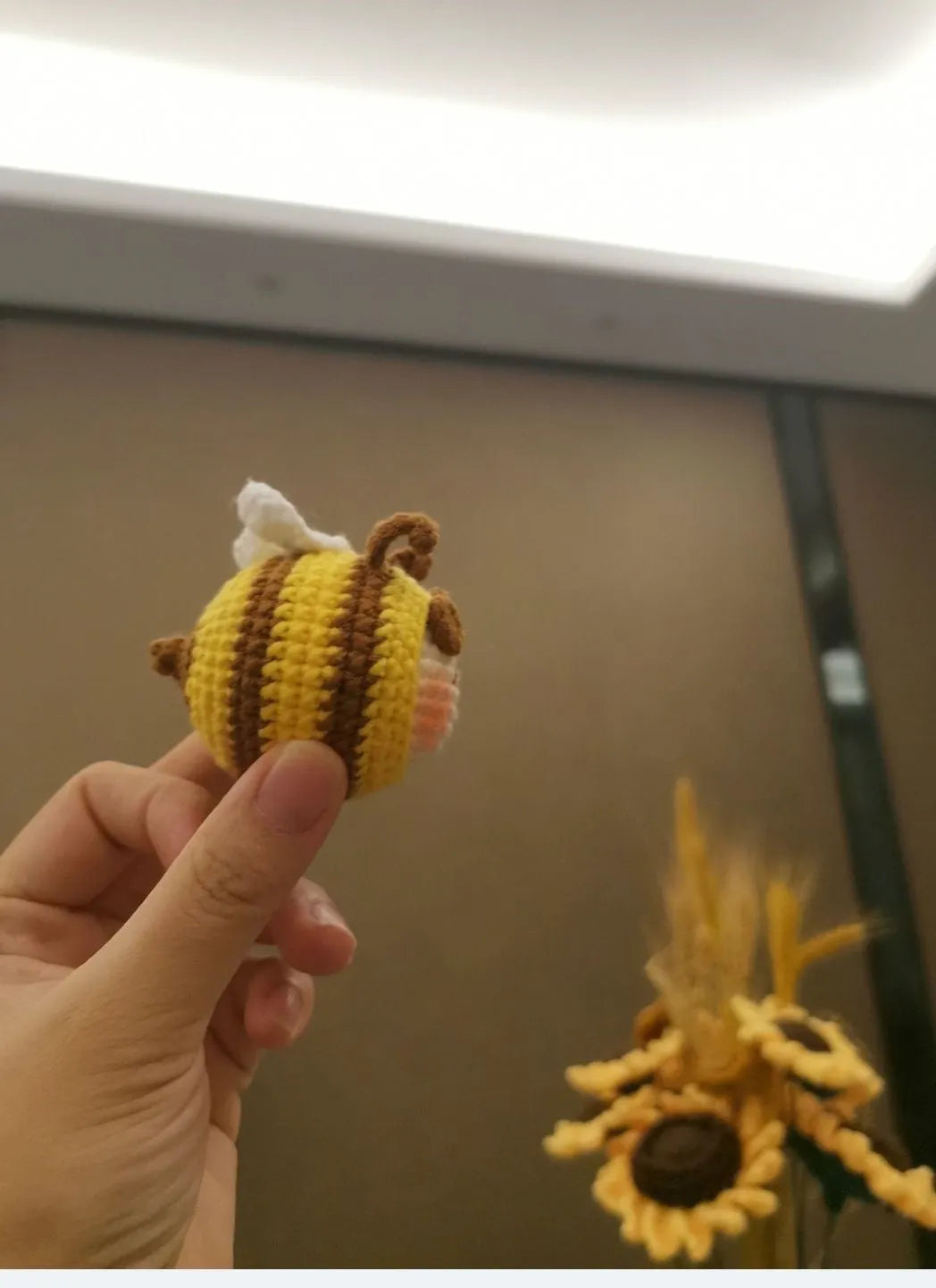 Handmade crocheted bee plush pendant for woolen dolls in soft material