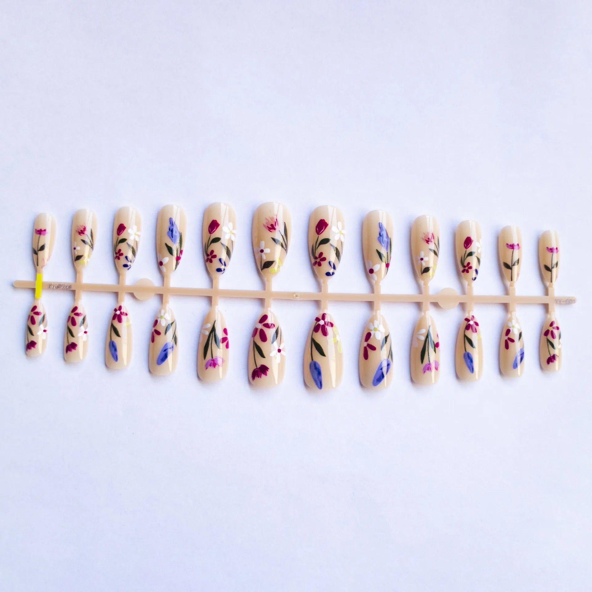 Almond-shaped removable nail art with floral rose and tulip patterns in European American style