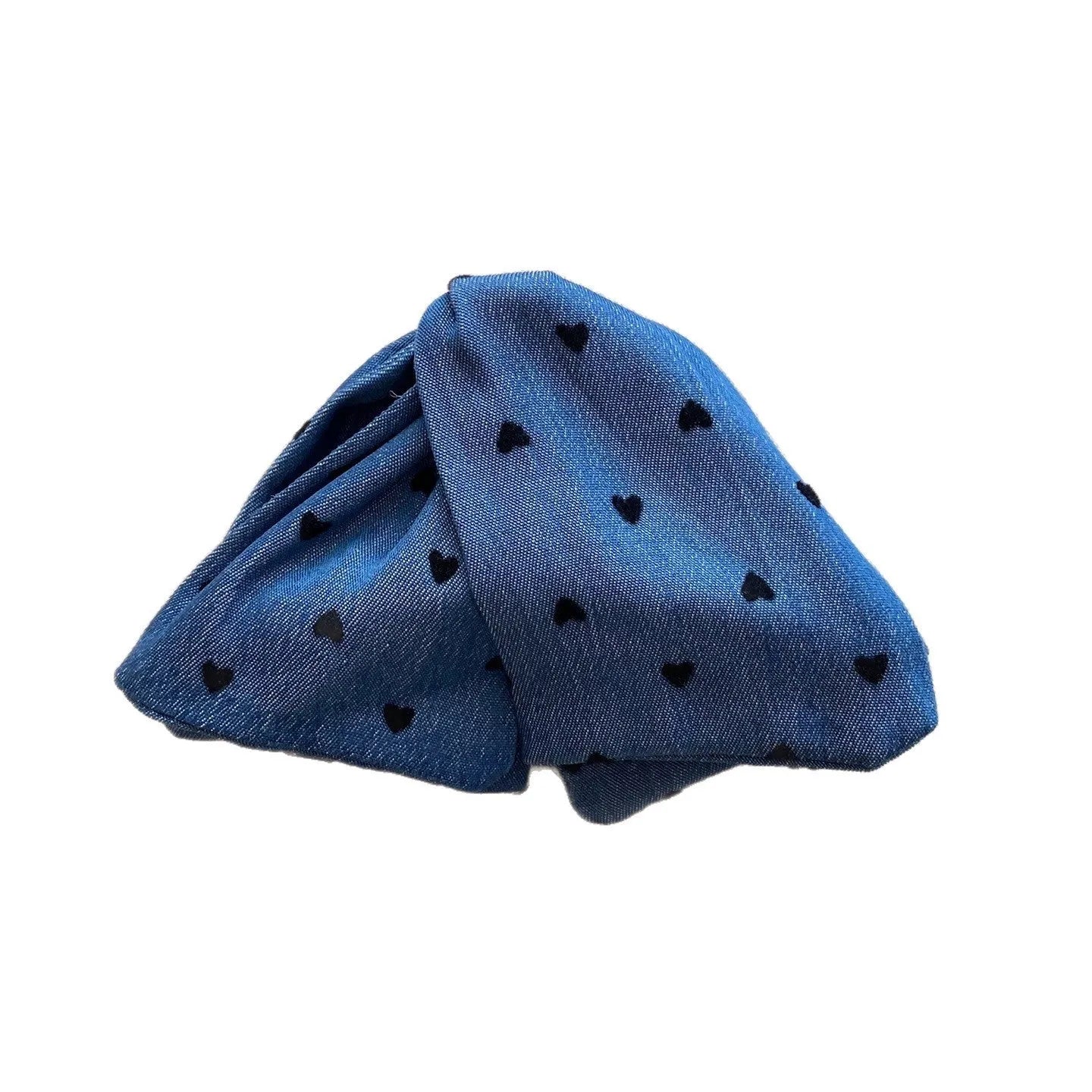 Handmade fabric bow hair grip with triangle grip design and plastic hairpin