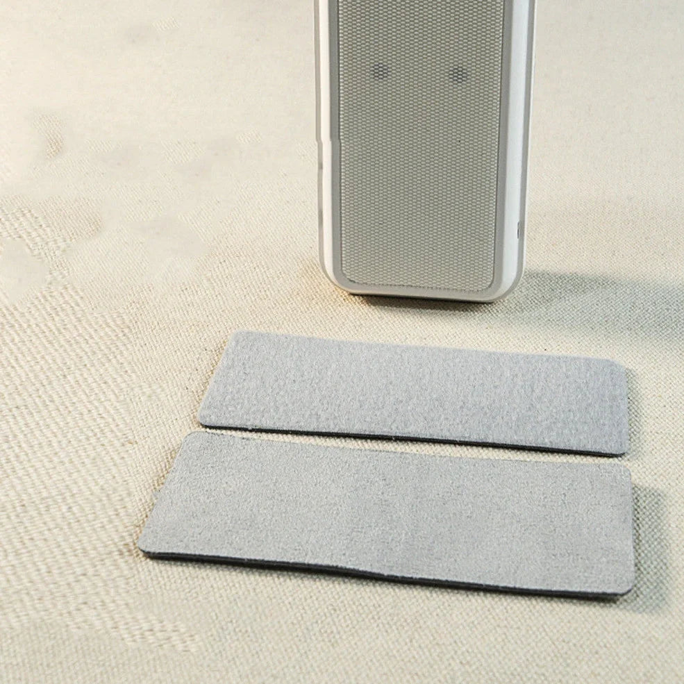 White Bluetooth headset cleaning kit pen with six tools, 105mm length, 29.5mm diameter, and two microfibre cloths