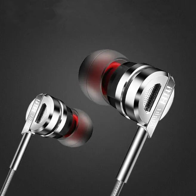 Metal HIFI sound earphone with double moving coil double horn speaker design, 9.2 mm NdFeB driver delivers heavy bass, featuring noise-isolating in-ear design and smart wire control with built-in microphone for mobile phone and device use.