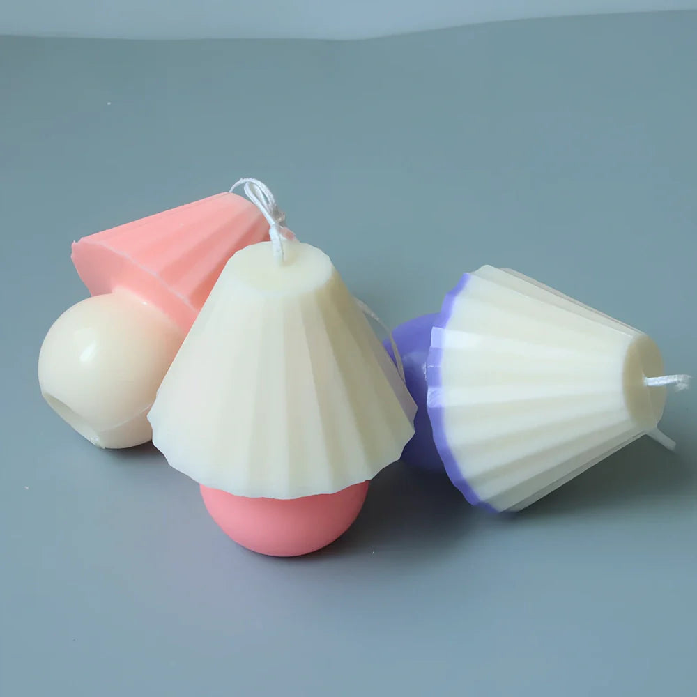 Transparent acrylic lamp mould for homemade scented candles measuring 15cm height