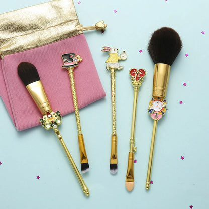 Alice makeup brush in rose gold and gold for precise makeup application