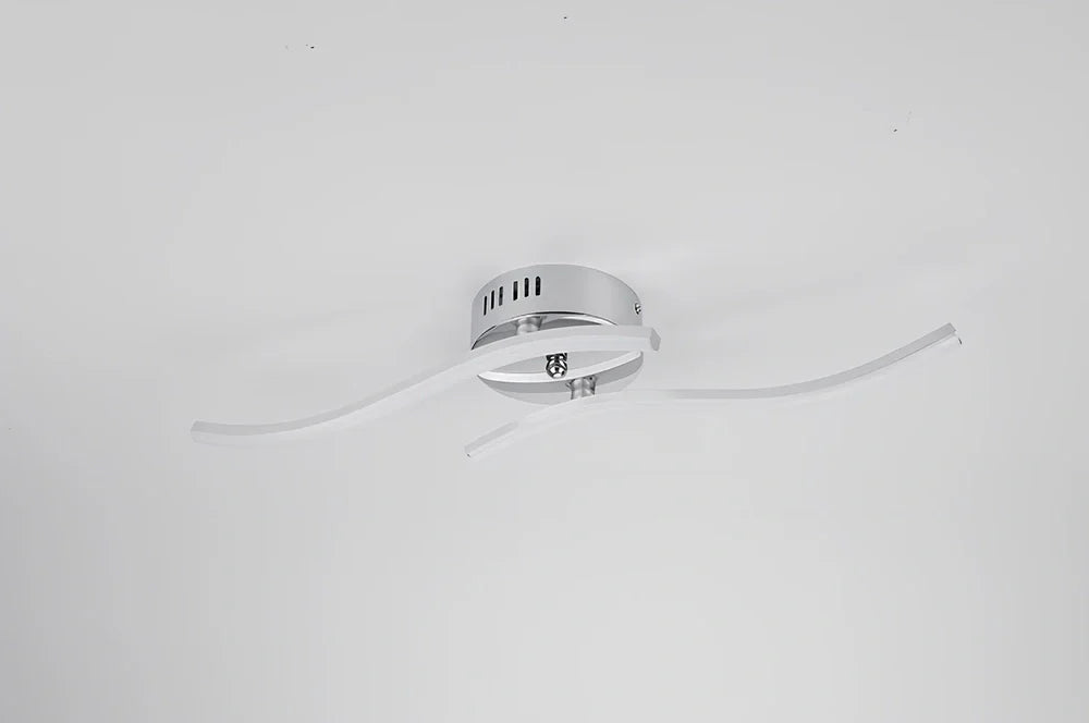 Square aluminium ceiling lamp with LED lighting measuring 480x480mm