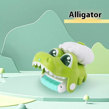 Kids animal design press on wrist water gun for safe outdoor and indoor water play