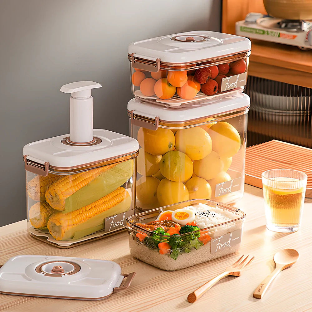 Square transparent vacuum food storage container with manual pump in 1.2L to 4.6L sizes
