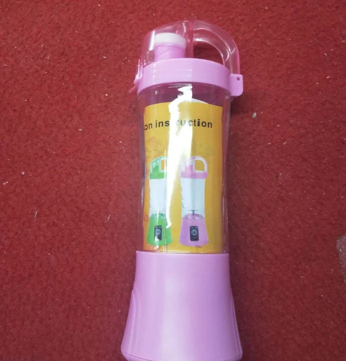 Portable electric smoothie blender with fruit and vegetable ingredients