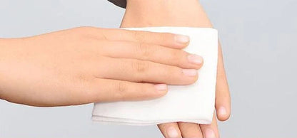 Pack of 80 thick super soft baby wipes with non-woven fabric, unfolded size 13cm by 20cm