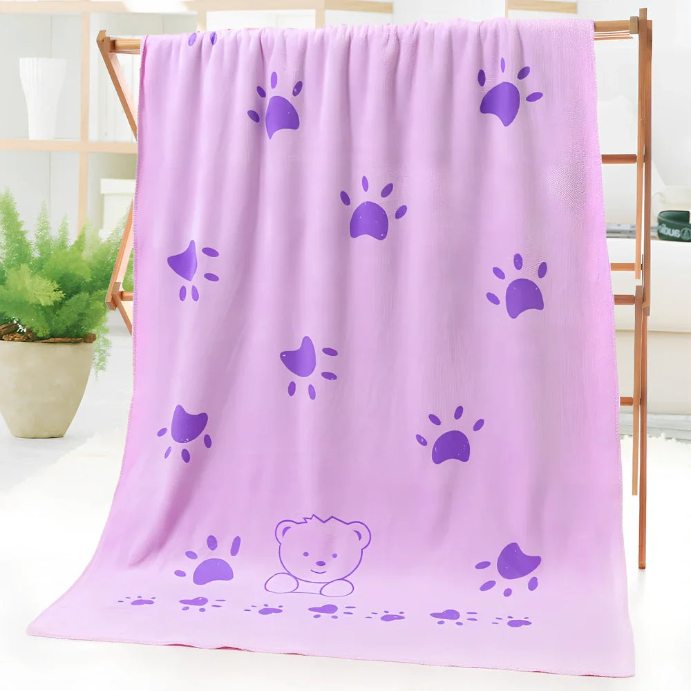 Microfiber bath towel with cartoon character print measuring 70cm wide by 140cm long
