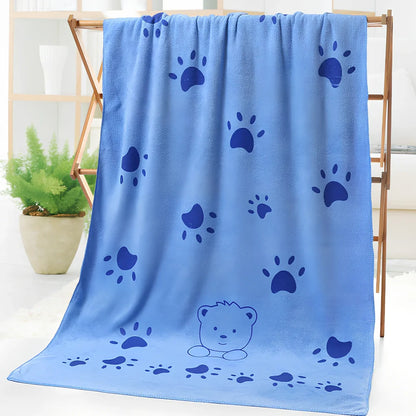 Microfiber bath towel with cartoon character print measuring 70cm wide by 140cm long