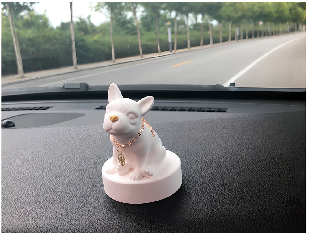 Car perfume aromatherapy decoration measuring 9.5cm × 7cm with mineral powder construction and essential oil
