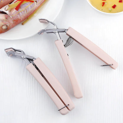 Stainless steel tray holder gripping baking tray with non-slip chuck mechanism and widened handle