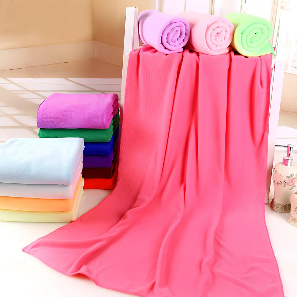 Microfiber bath towel in beige, 70x140cm size, quick-drying for beach or shower use