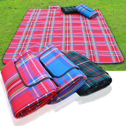 Waterproof picnic mat with cashmere surface for outdoor comfort