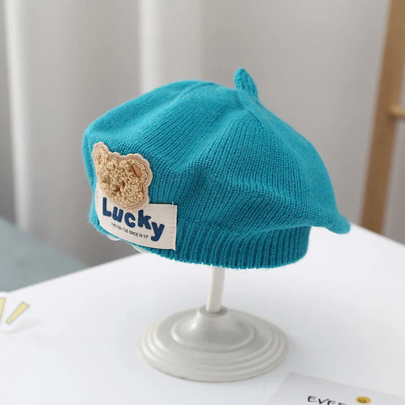 Children's knitted beret in acrylic fabric for winter, sized 45-52cm head circumference