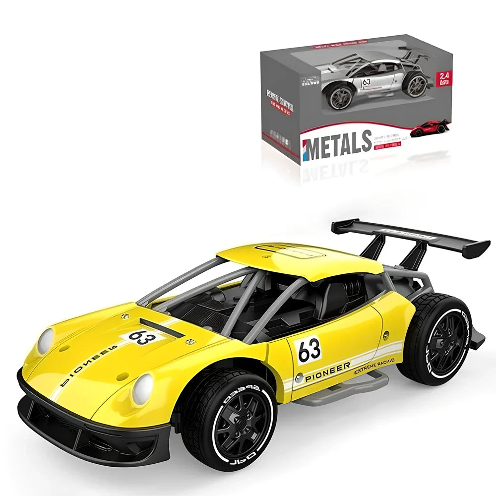 2.4G 4-channel RC drifting car with handle remote control on racing track