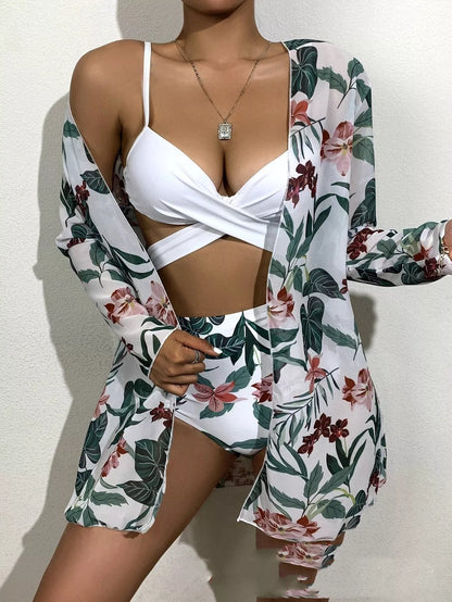 Three-piece underwire bikini set in polyester with matching cover-up