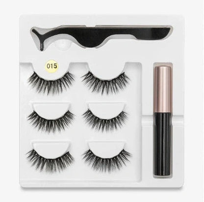Magnetic false eyelashes for a voluminous, natural look without glue.