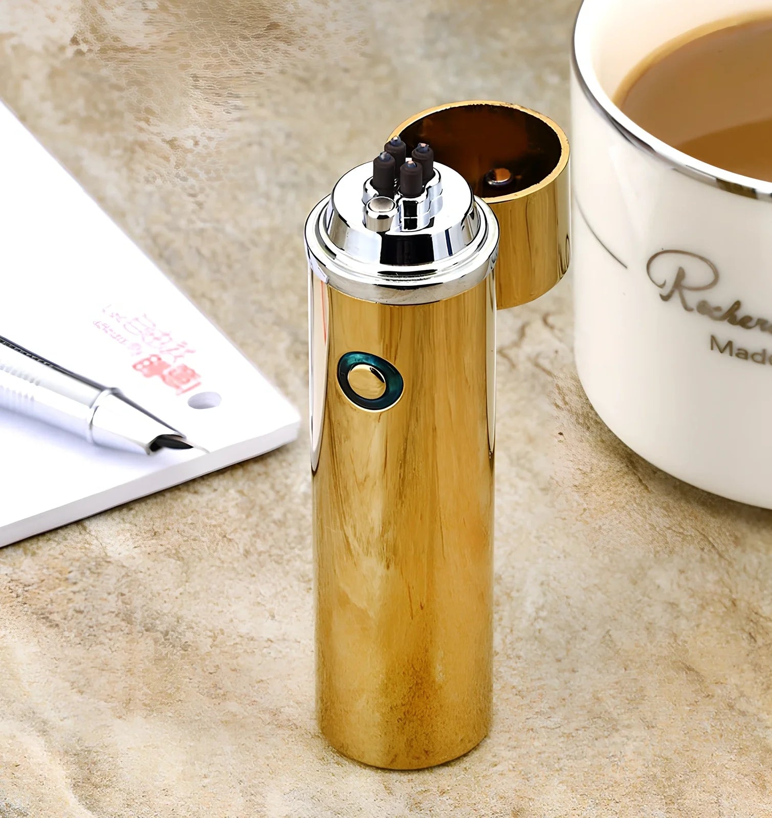 Black electric arc lighter pipe with four-headed windproof design and USB charging port