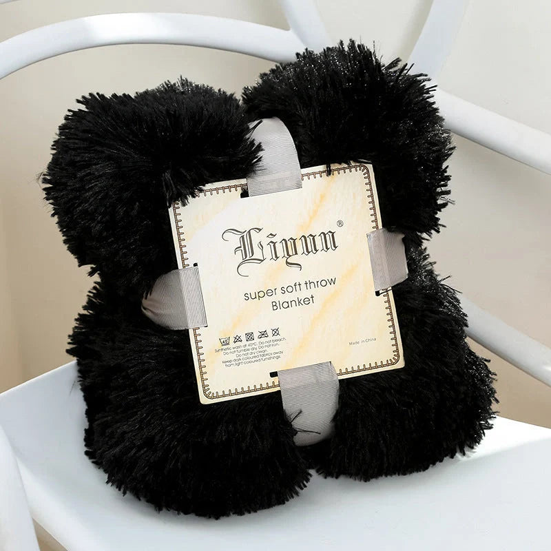 European style coral fleece blanket in various colors and sizes for cozy warmth and elegant decor