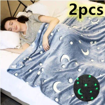 Glowing polyester wool blanket with stars and moons pattern for nighttime comfort