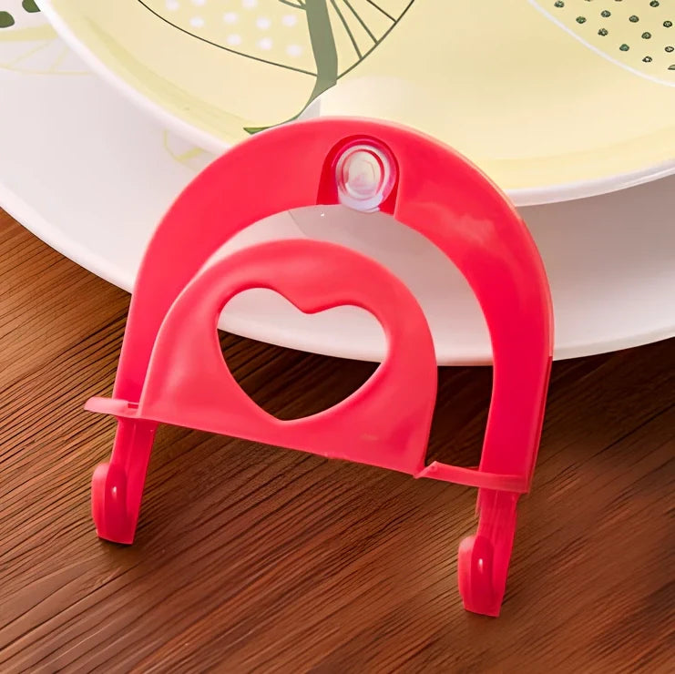 Plastic hook sponge storage rack with suction cup attachment in multiple colour options