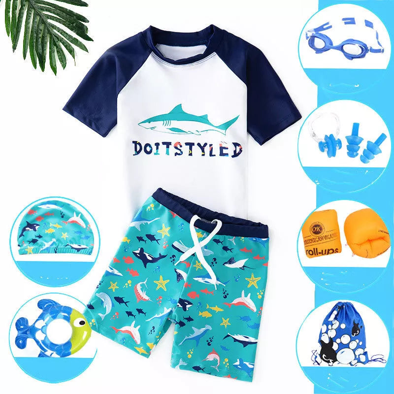 Boys split swimsuit with quick-dry Vinylon fabric, available in multiple colors and sizes