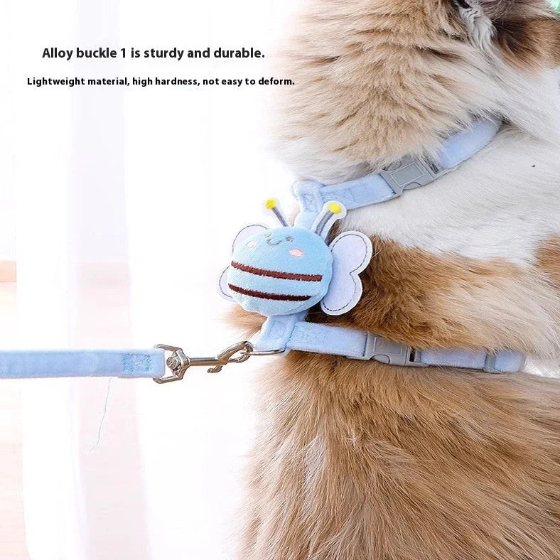 Adjustable bee-shaped cat rope with extendable lead and quick-release buckle in pink, yellow, or blue