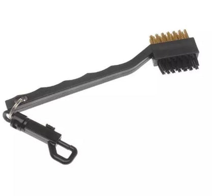 Double-sided golf club cleaning brush with metal and plastic heads for effective cleaning