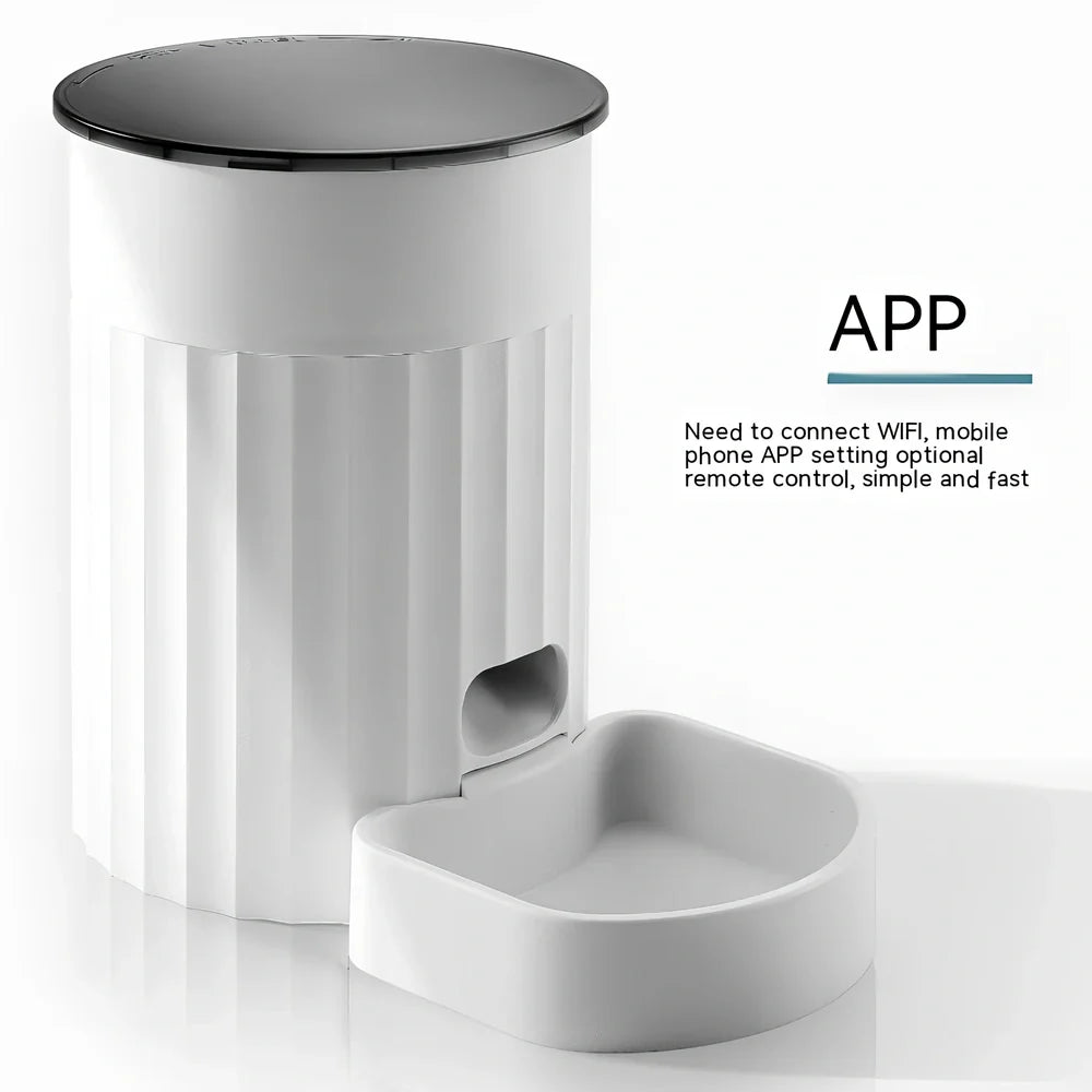 Automatic wifi pet feeder with 3-litre capacity in matcha green colour with digital display