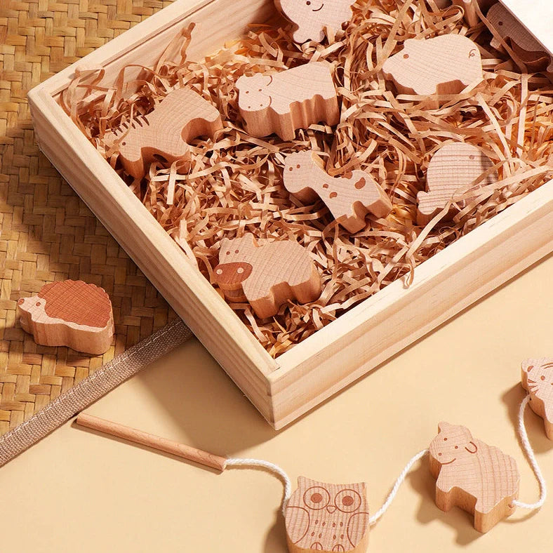 Beech wood animal string beads children's toy measuring 29.5x22x5.5cm with building blocks and rope