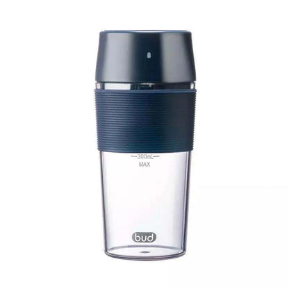 Wireless Charging Portable Mini Juicer Cup in pink and blue, 400mL capacity
