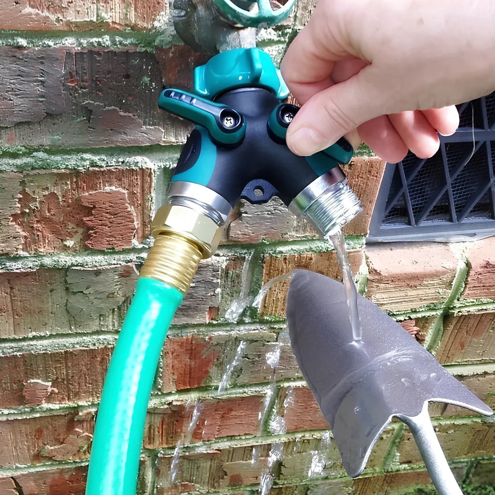 Green Y-type plastic fluid splitter with aluminium-plated copper inlet and zinc alloy outlets measuring 94x91x55mm