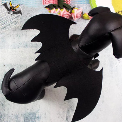 Adjustable black bat wing costume for pets, perfect for Halloween