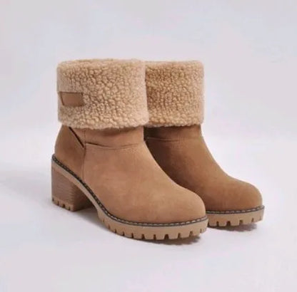 Mid-tube thick heel suede snow boots in black with beef tendon sole and waterproof platform.