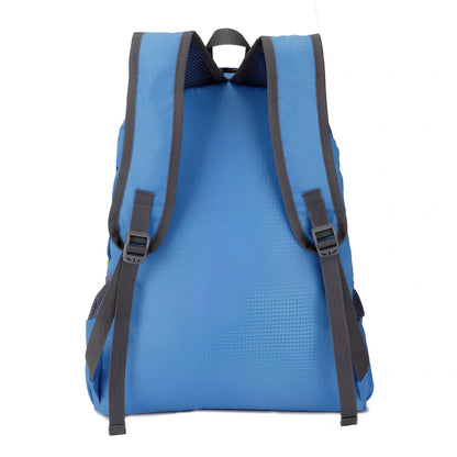 Outdoor folding double backpack in waterproof nylon with 22L capacity measuring 32x40x15cm