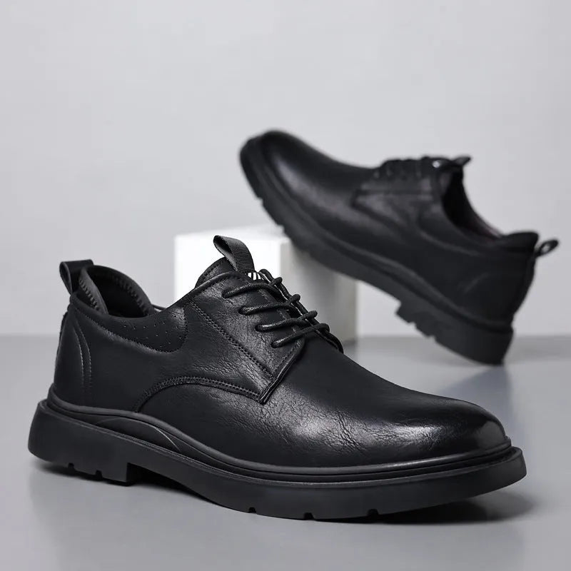 Men's black leather business shoes with sewing line detailing on two-layer cowhide upper