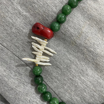 Elegant Natural Stone Baroque Pearl Necklace with Floral Design and Titanium Steel Construction