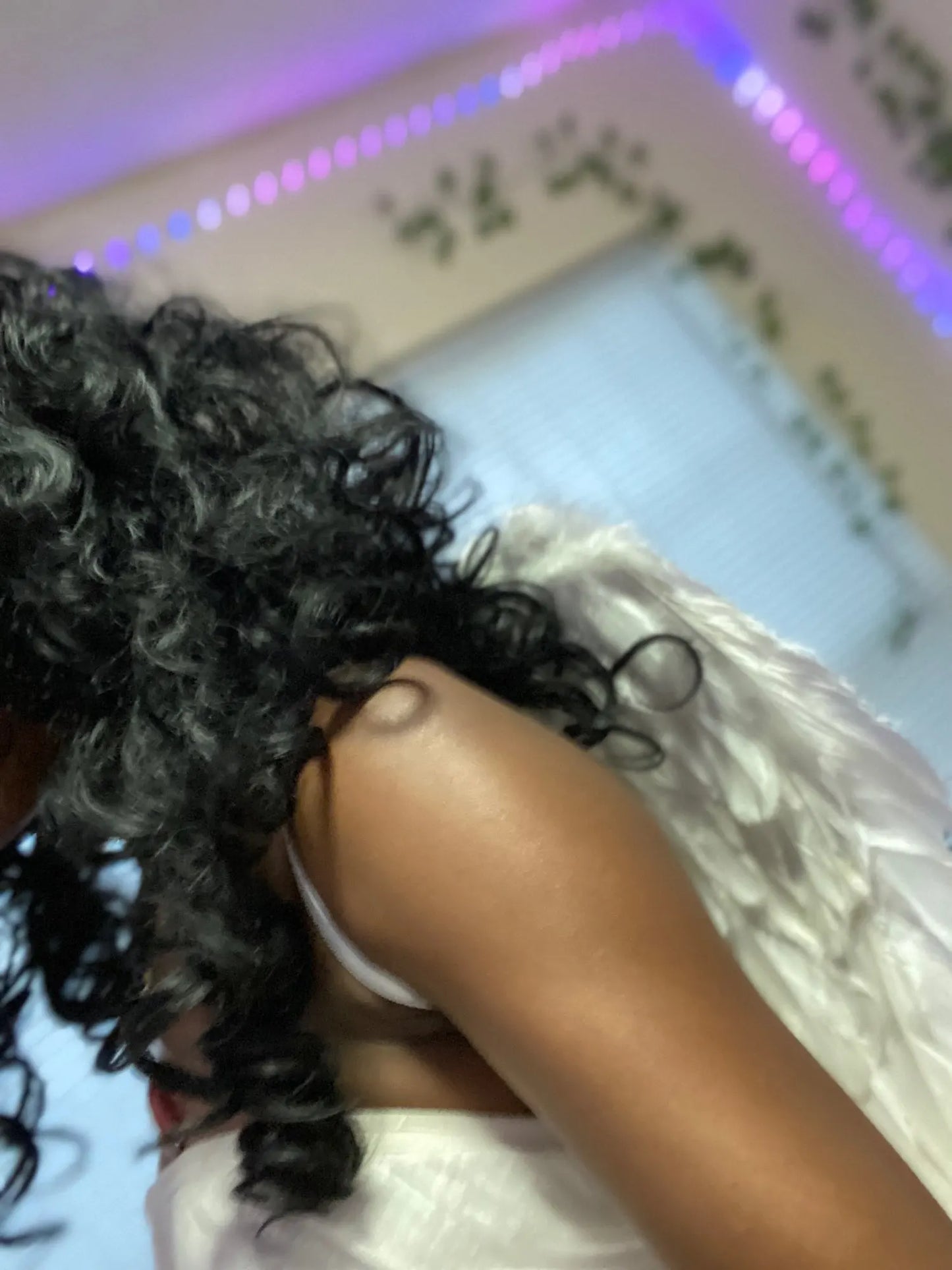 Pair of large, feathered wings in black and white colors, perfect for Halloween costumes and fantasy-themed events.