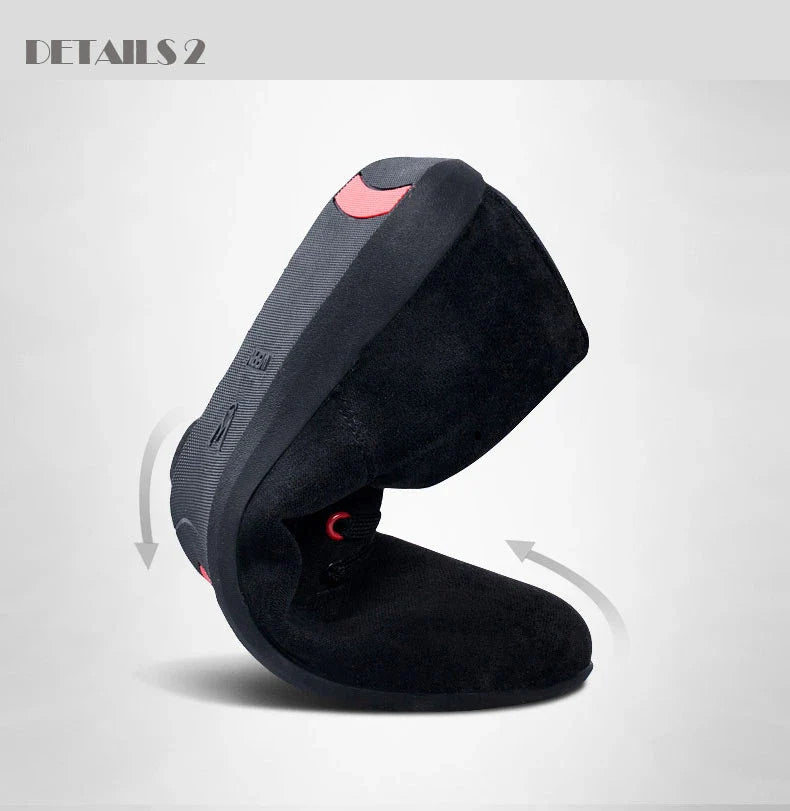 Breathable solid color men's casual shoes with a sleek and minimalist design for versatile wear.