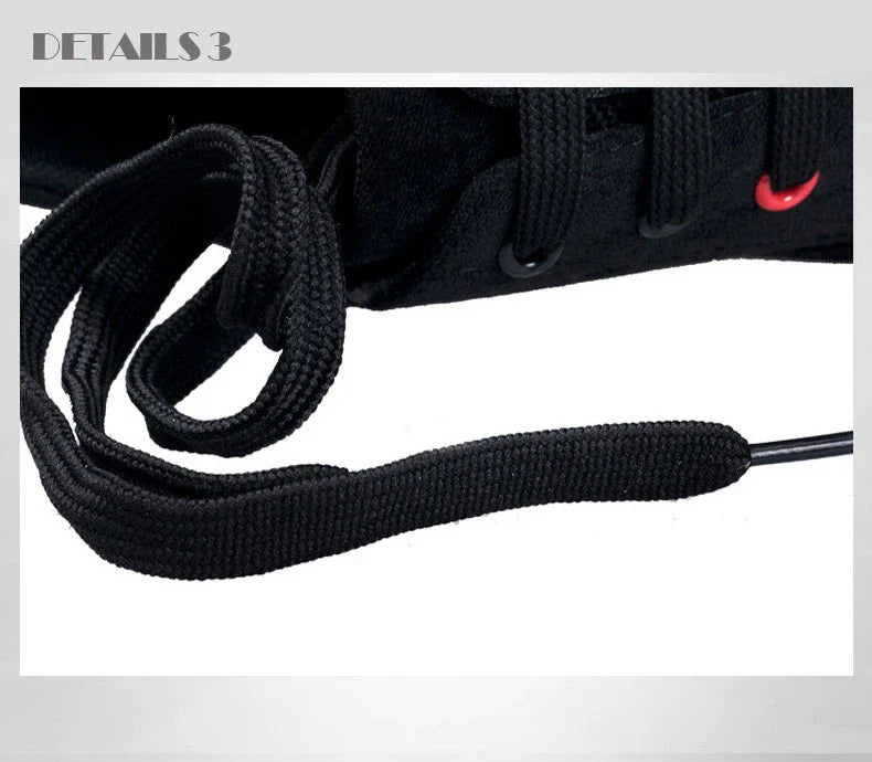 Breathable solid color men's casual shoes with a sleek and minimalist design for versatile wear.