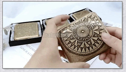 Retro pure copper hand-carved cigarette case for 20 cigarettes, featuring a vintage-inspired design and automatic pop-open lid.