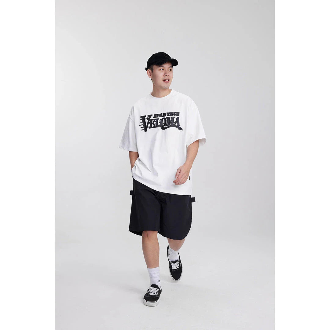 Japanese-style retro cargo shorts in khaki and black with adjustable waist and functional pockets