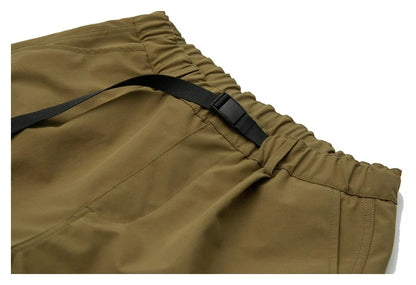 Japanese-style retro cargo shorts in khaki and black with adjustable waist and functional pockets