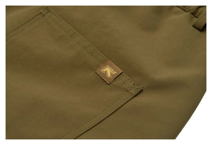 Japanese-style retro cargo shorts in khaki and black with adjustable waist and functional pockets