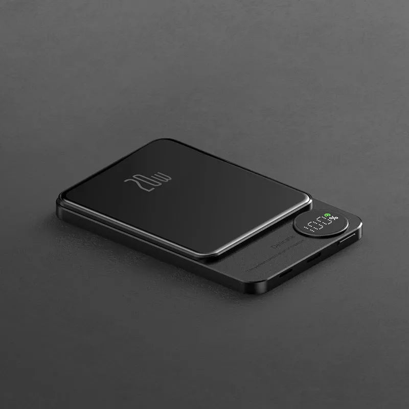 MagSafe magnetic wireless power bank in Cangling Green for iPhone 14, showing aluminium alloy case.